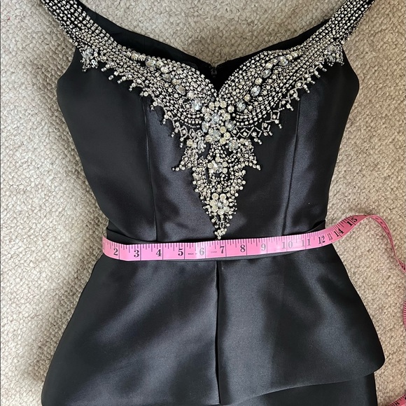 Eleni Elias M113 Black Mermaid Gown. Size 2. - Picture 4 of 7